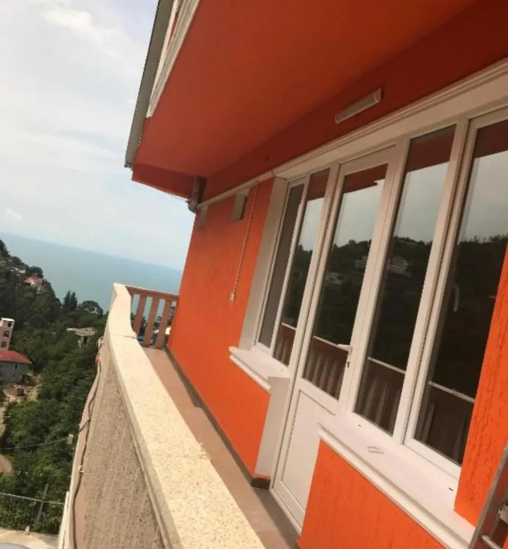 Guesthouse In 크바리아티 0*,  조지아